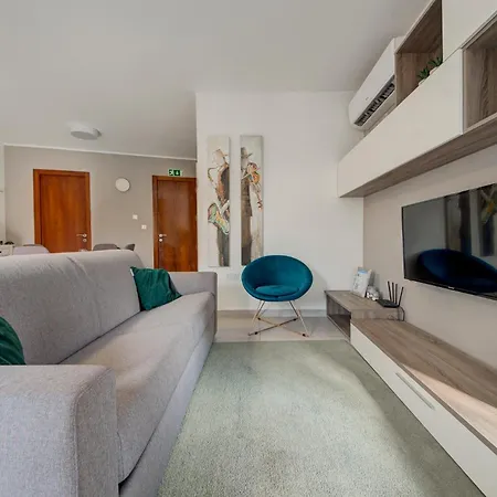Penthouse In With Views & Terrace By 360 Estates Apartment *
