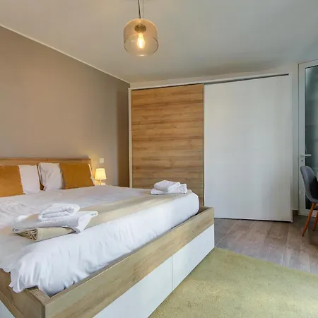 Penthouse In With Views & Terrace By 360 Estates *