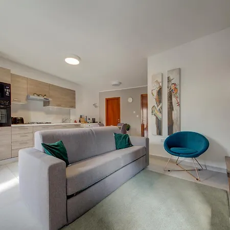 Penthouse In With Views & Terrace By 360 Estates *