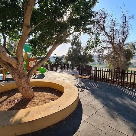 Penthouse In With Views & Terrace By 360 Estates